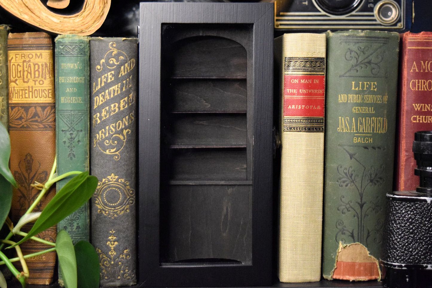 The Nook - Black